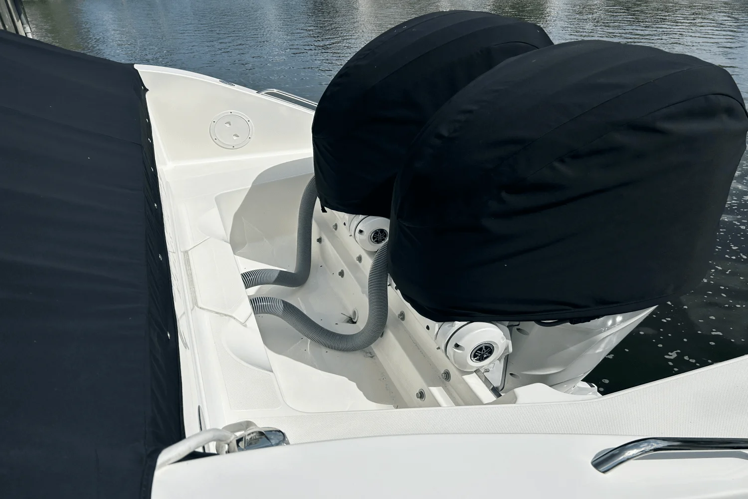 2022 Pursuit DC295 Image Thumbnail #17