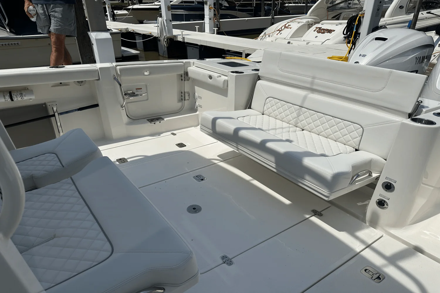 2025 Pursuit S 358 Image Thumbnail #19