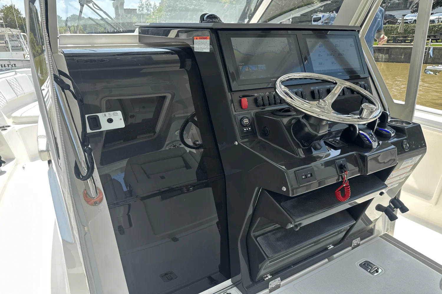 2025 Pursuit S 358 Image Thumbnail #22