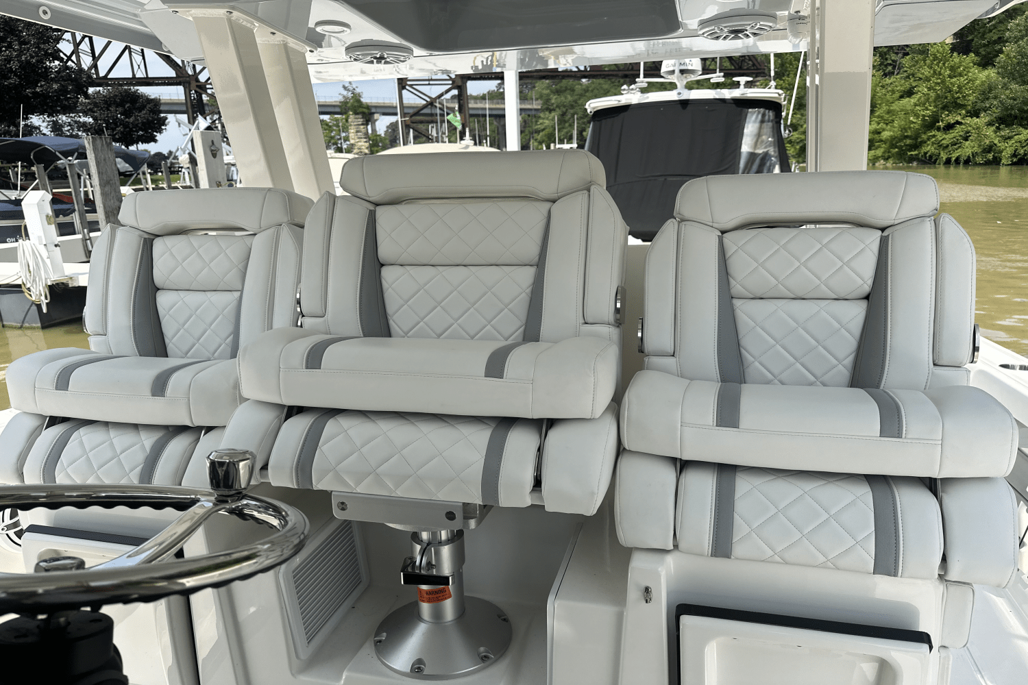 2025 Pursuit S 358 Image Thumbnail #27