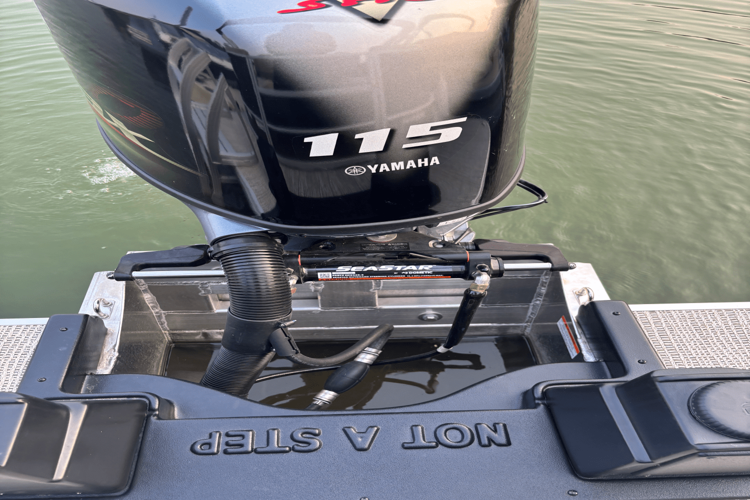 2023 SunCatcher G3 SELECT 320RC Image Thumbnail #7