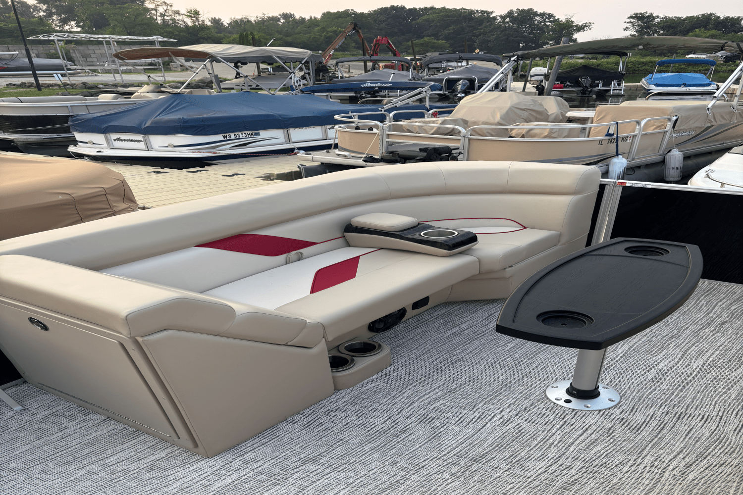 2023 SunCatcher G3 SELECT 320RC Image Thumbnail #16