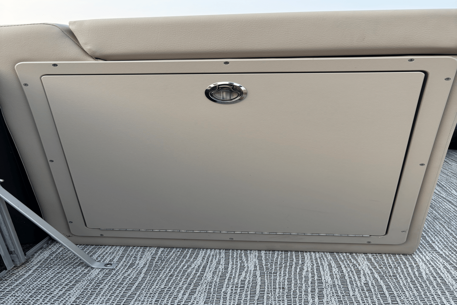 2023 SunCatcher G3 SELECT 320RC Image Thumbnail #18