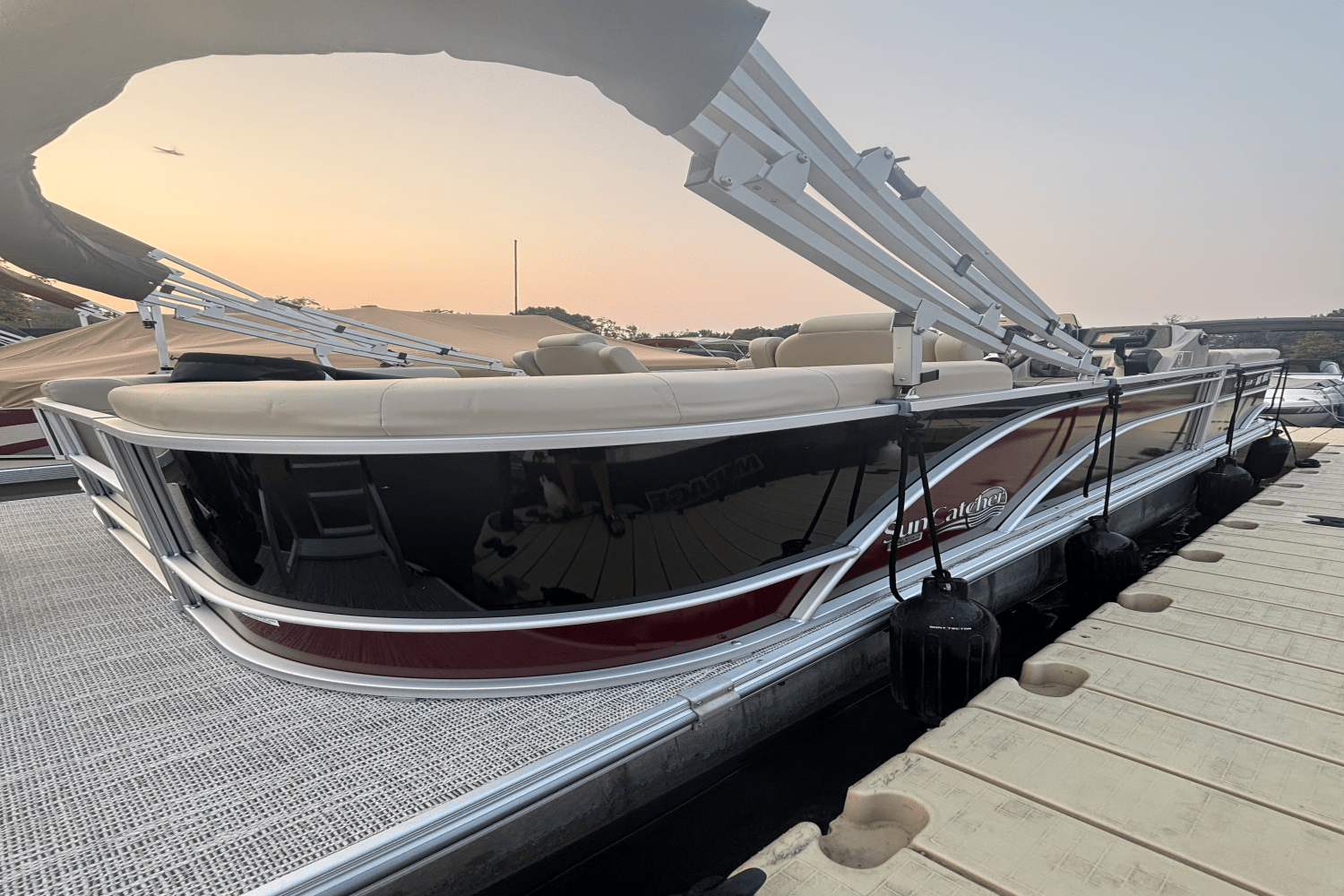 2023 SunCatcher G3 SELECT 320RC Image Thumbnail #5