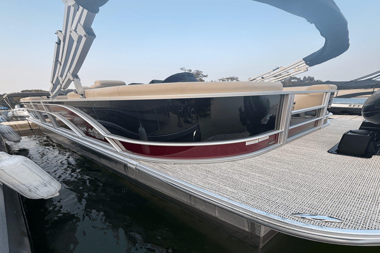 2023 SunCatcher G3 SELECT 320RC Image Thumbnail #4