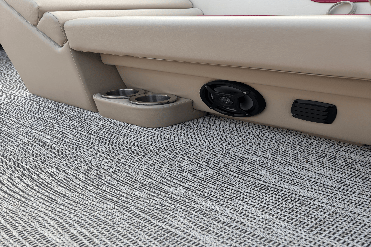 2023 SunCatcher G3 SELECT 320RC Image Thumbnail #28