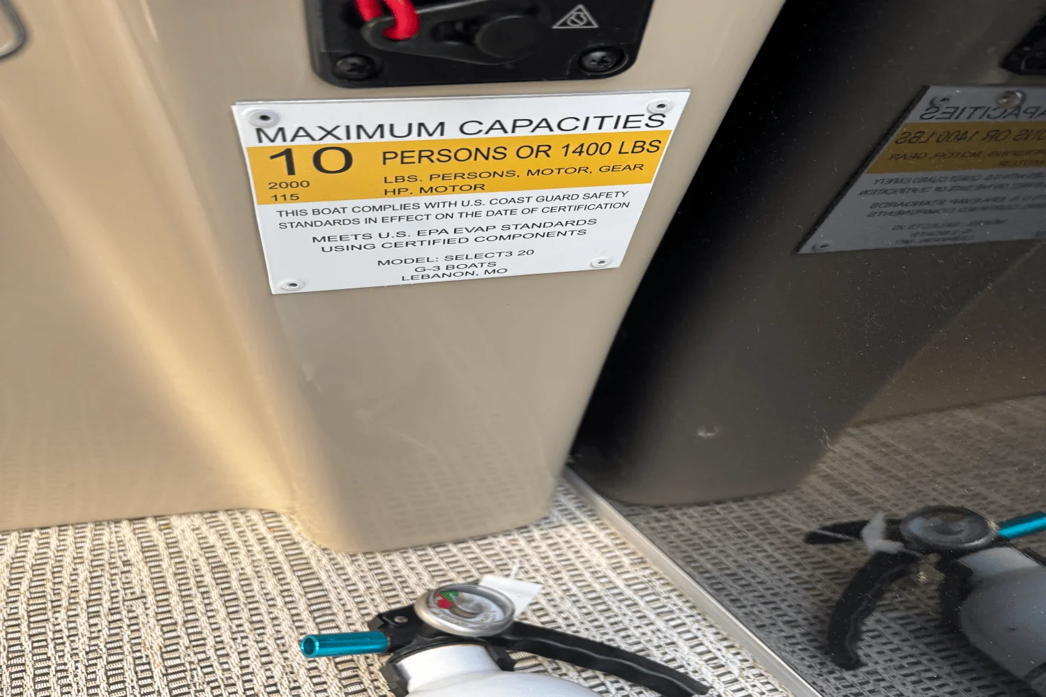 2023 SunCatcher G3 SELECT 320RC Image Thumbnail #25