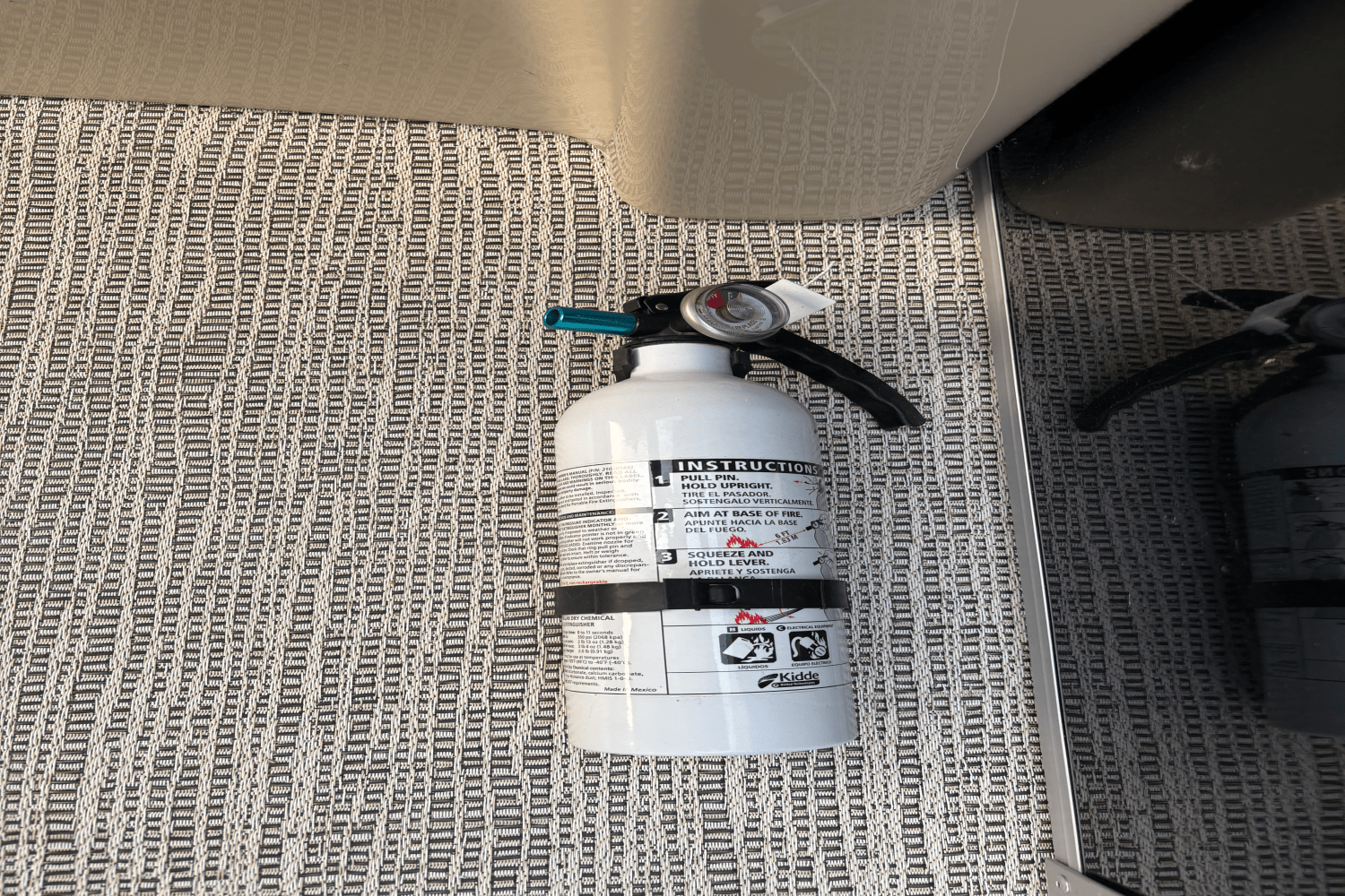 2023 SunCatcher G3 SELECT 320RC Image Thumbnail #22