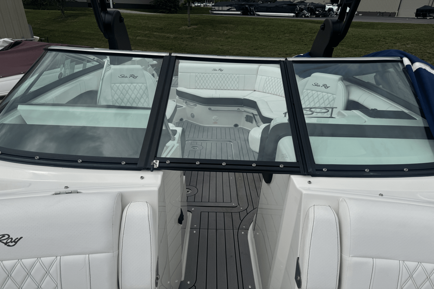 2019 Sea Ray 250 SLX Image Thumbnail #8