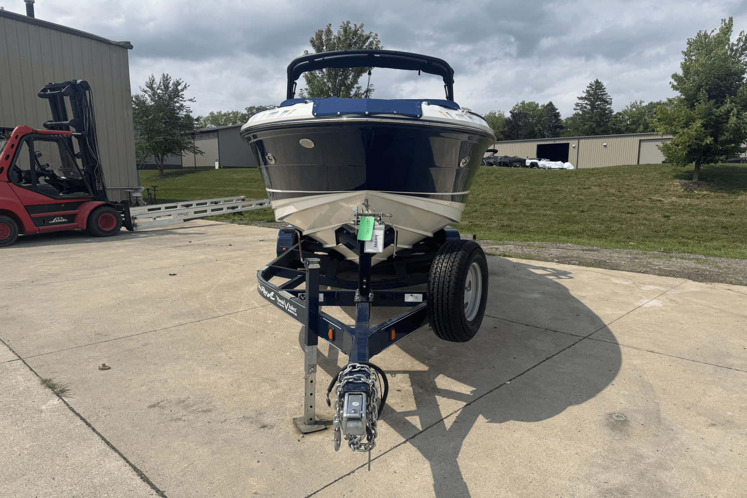 2019 Sea Ray 250 SLX Image Thumbnail #2