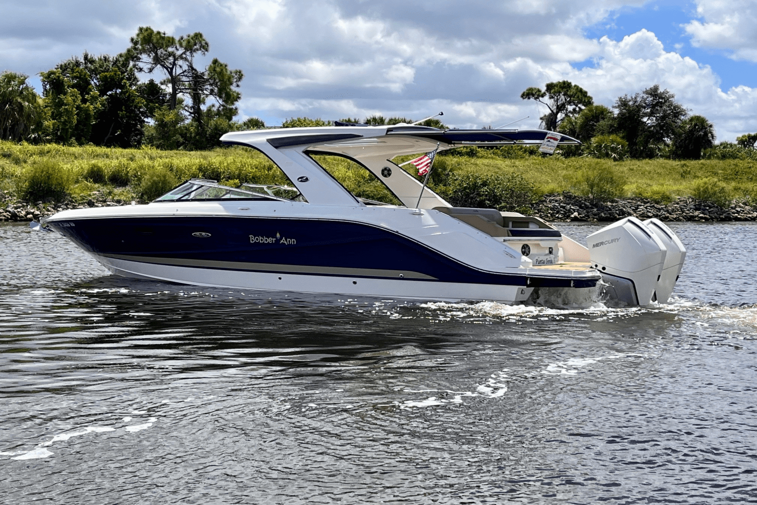2019 Sea Ray 310 SLX OB Image Thumbnail #4