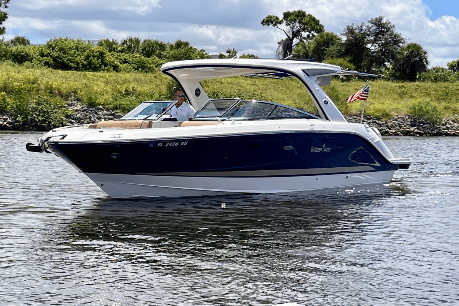 2019 Sea Ray 310 SLX OB Image Thumbnail #2