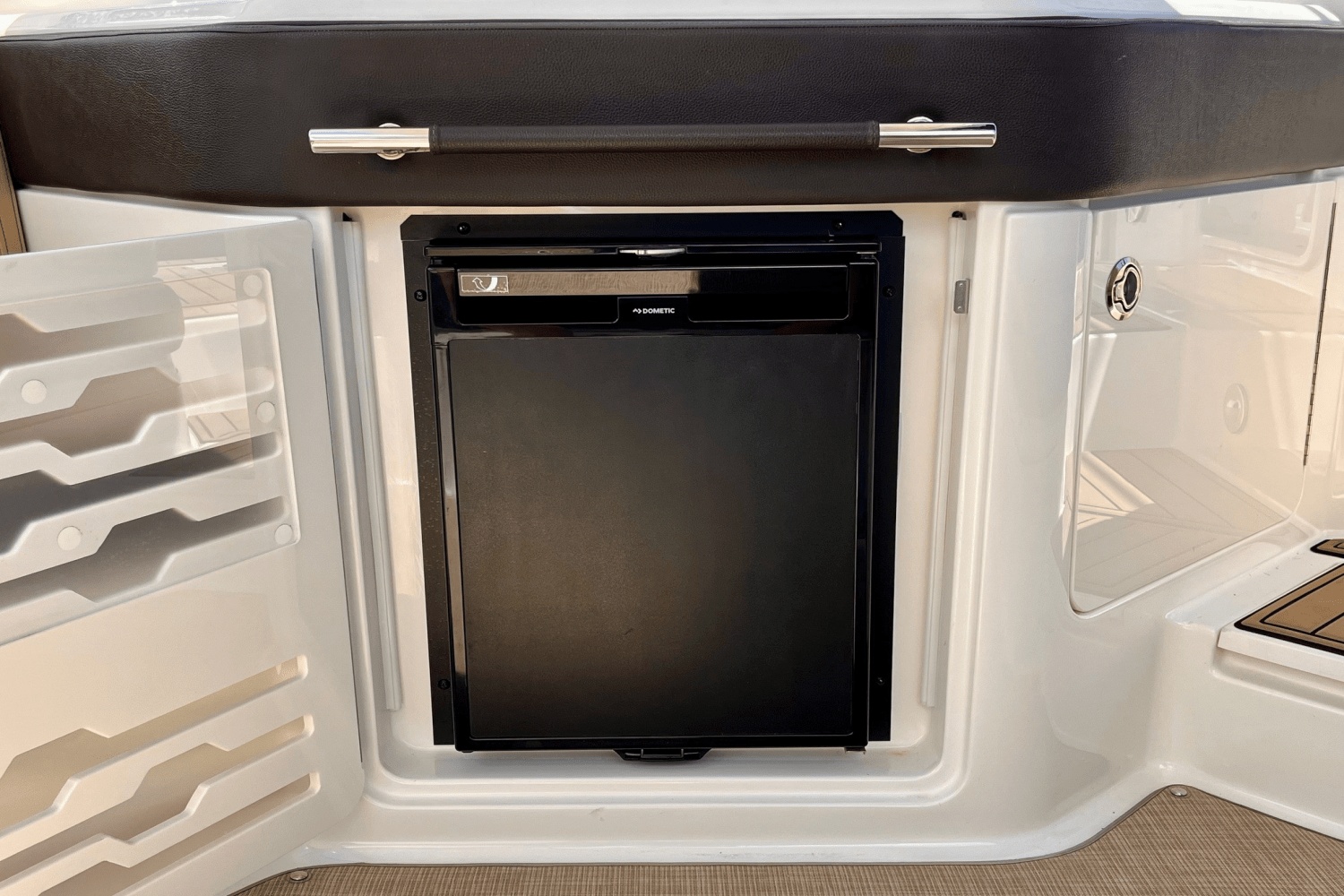 2019 Sea Ray 310 SLX OB Image Thumbnail #29