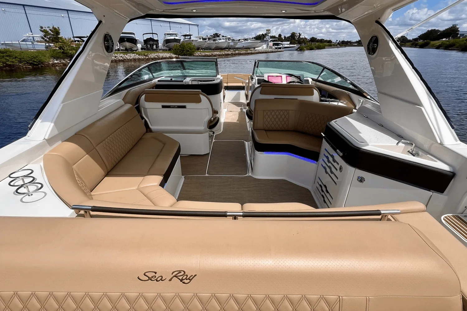 2019 Sea Ray 310 SLX OB Image Thumbnail #19