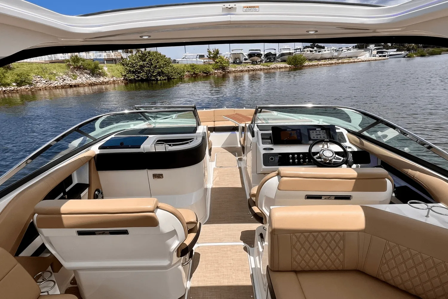 2019 Sea Ray 310 SLX OB Image Thumbnail #16
