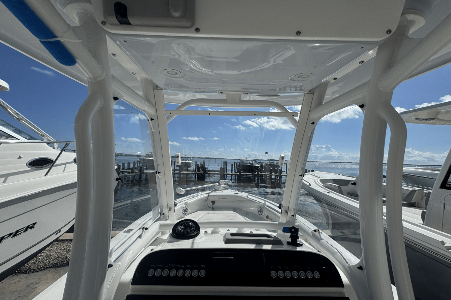 2021 Everglades 243 CC Image Thumbnail #30