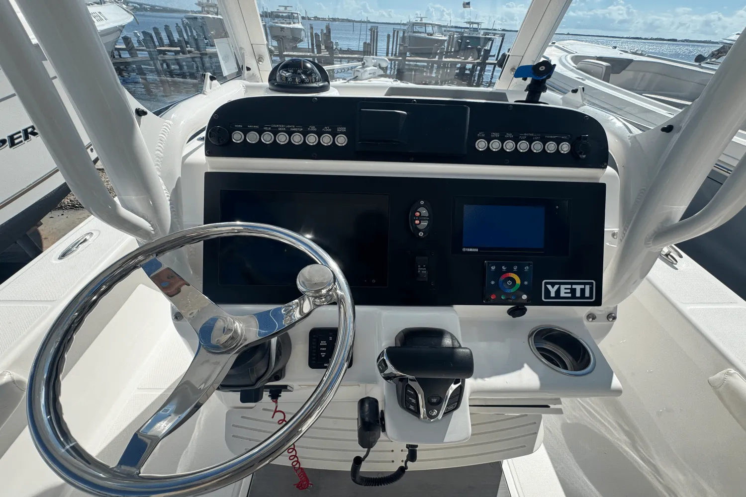 2021 Everglades 243 CC Image Thumbnail #28