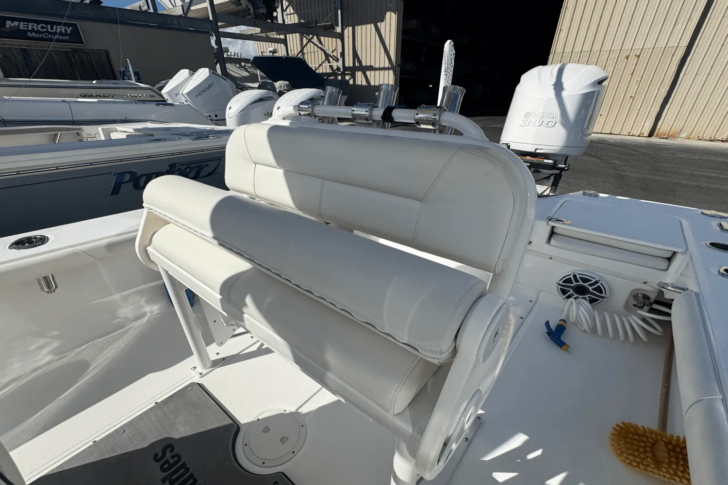 2021 Everglades 243 CC Image Thumbnail #15