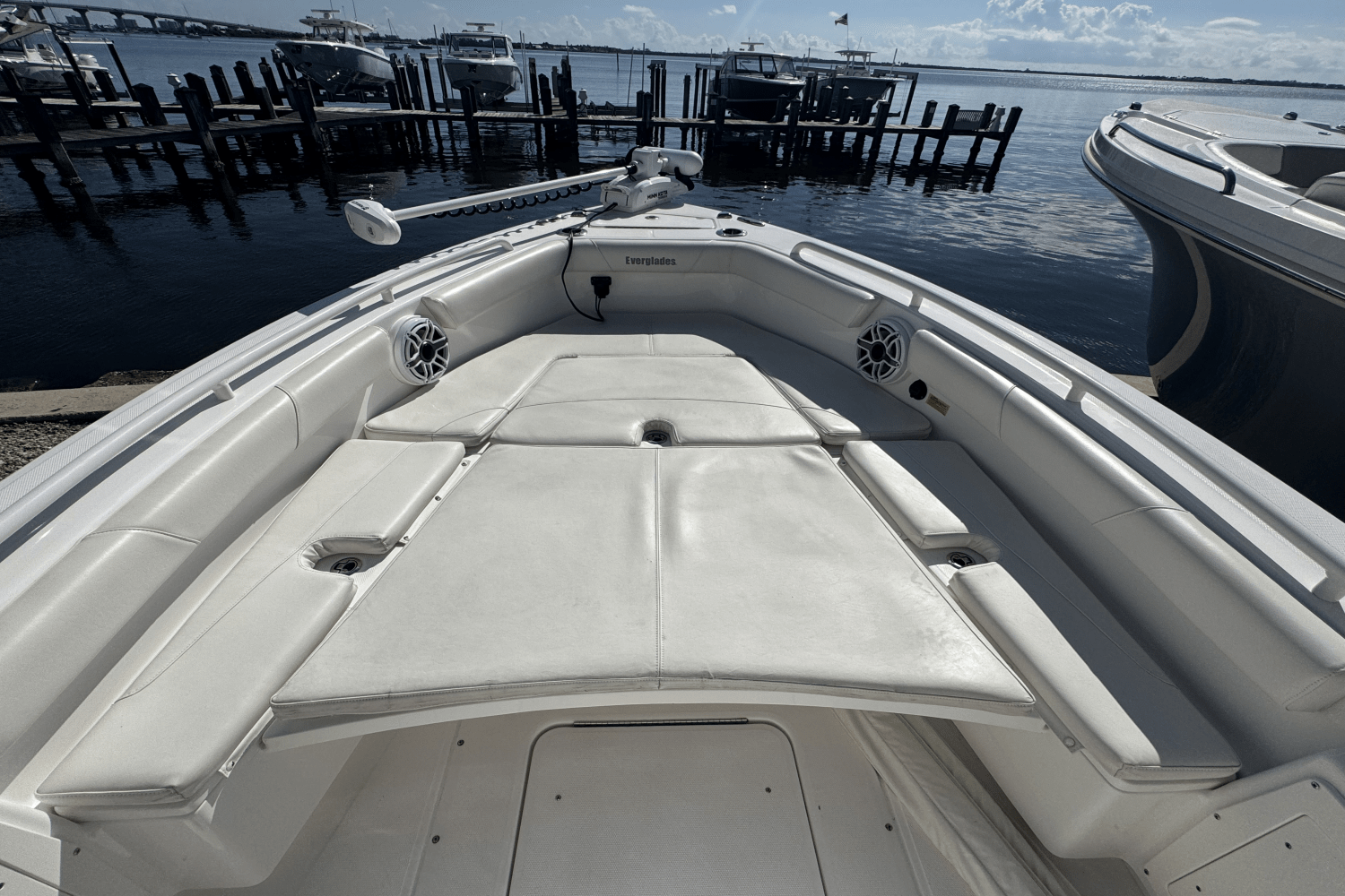 2021 Everglades 243 CC Image Thumbnail #7