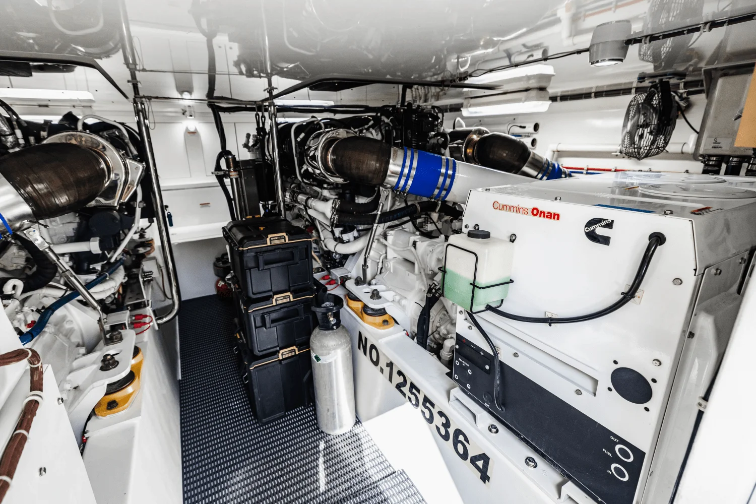 2015 Hatteras GT63 Image Thumbnail #78