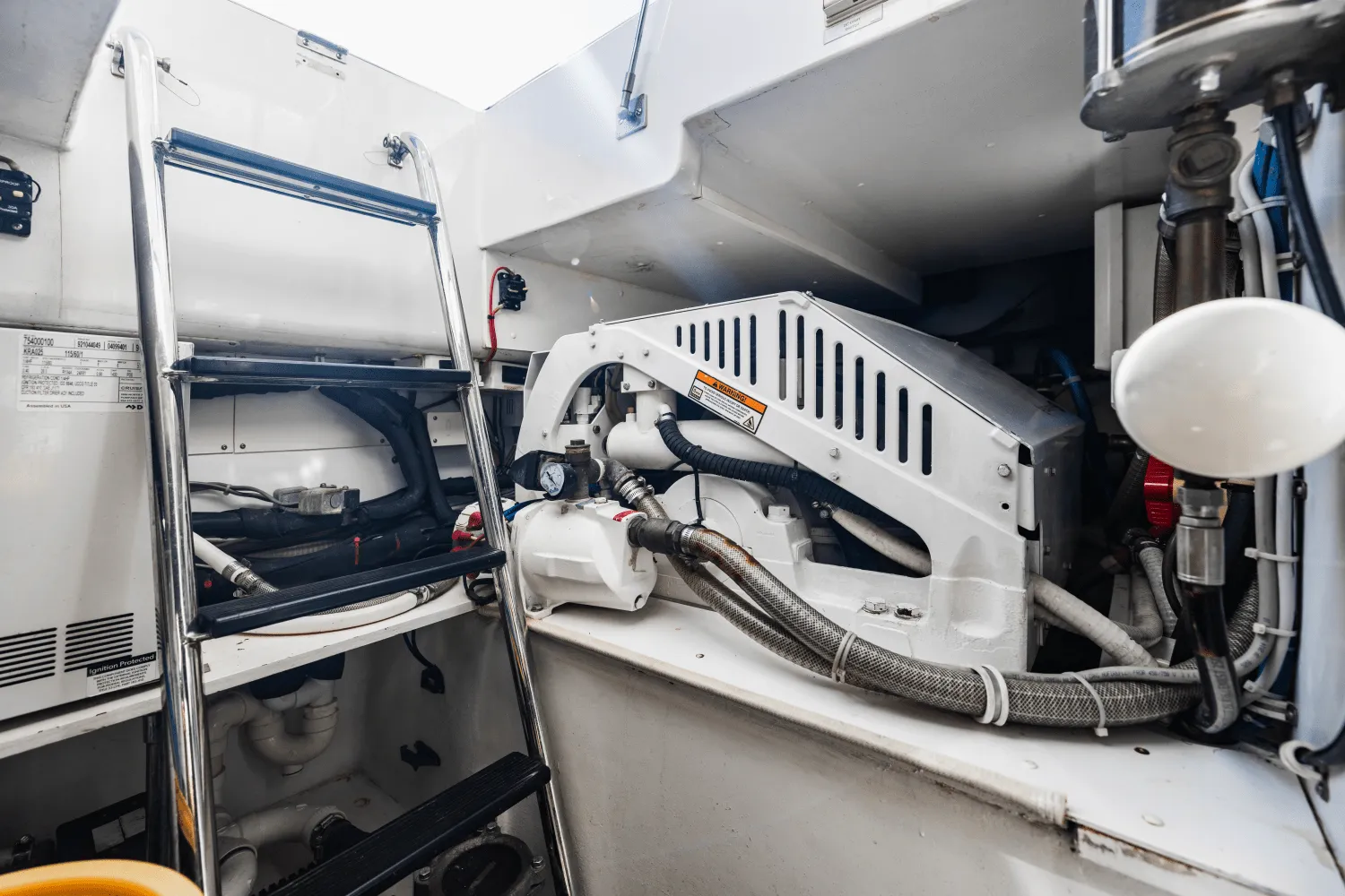 2015 Hatteras GT63 Image Thumbnail #76