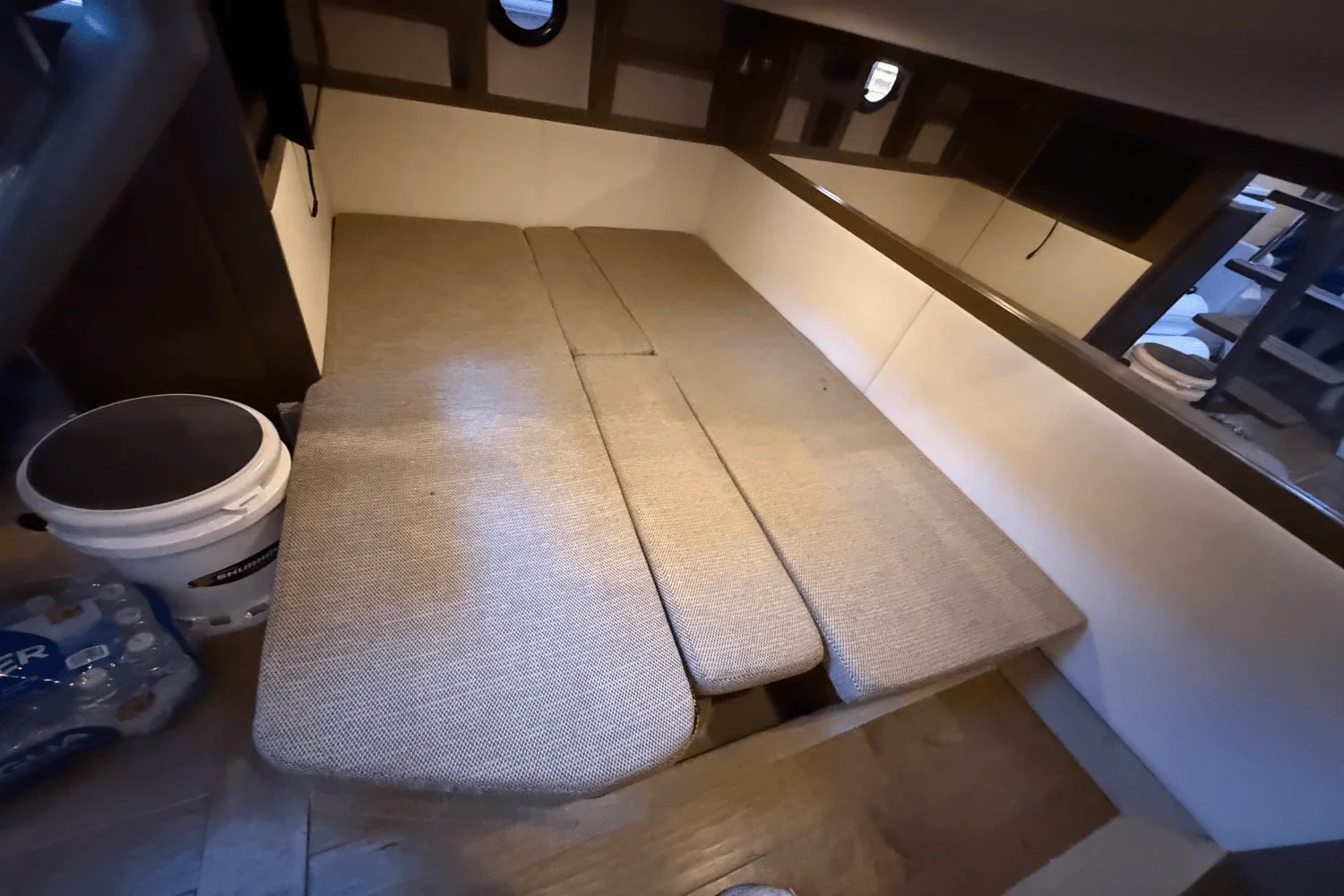 2019 Sea Ray 350 SUNDANCER COUPE Image Thumbnail #47