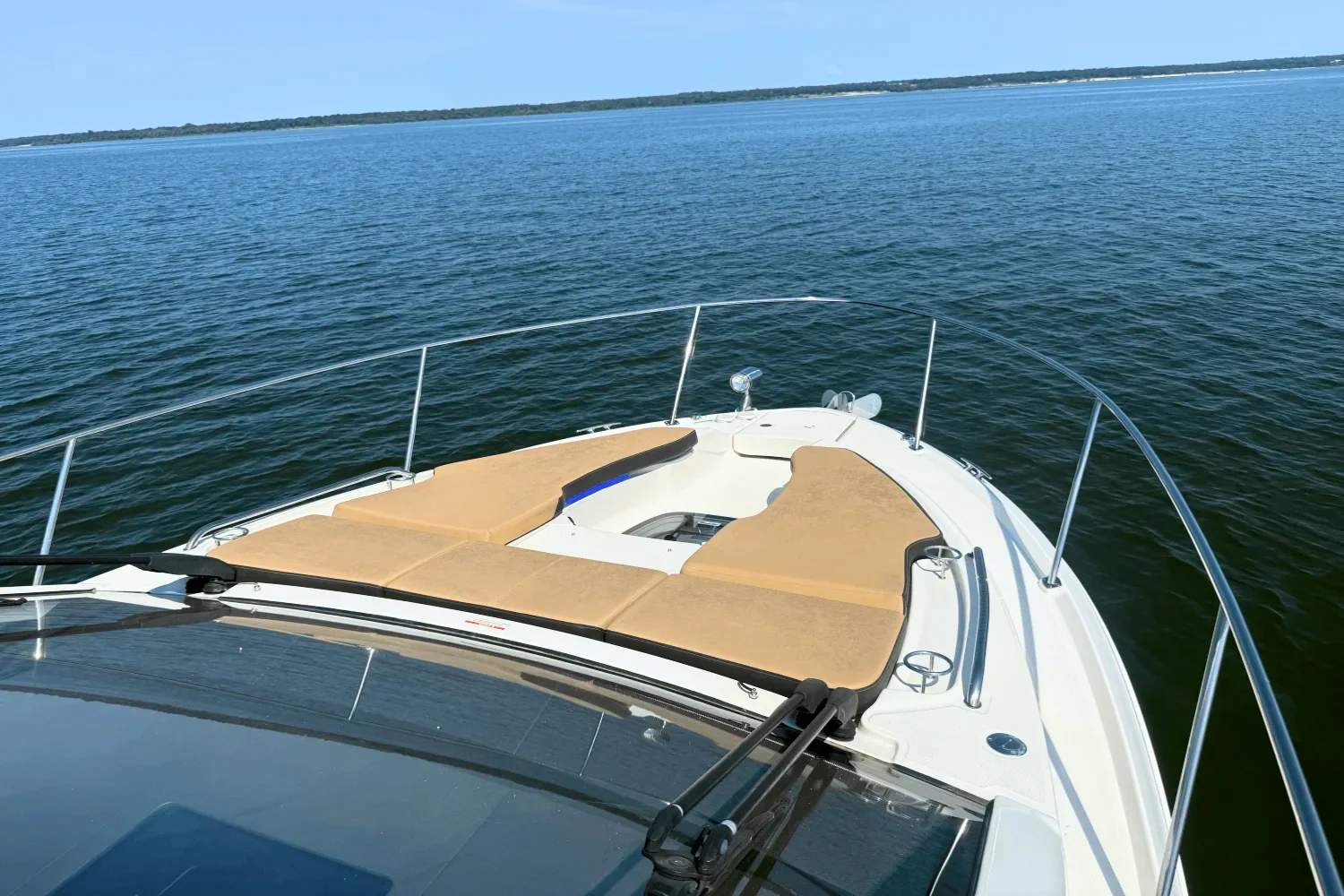 2019 Sea Ray 350 SUNDANCER COUPE Image Thumbnail #9