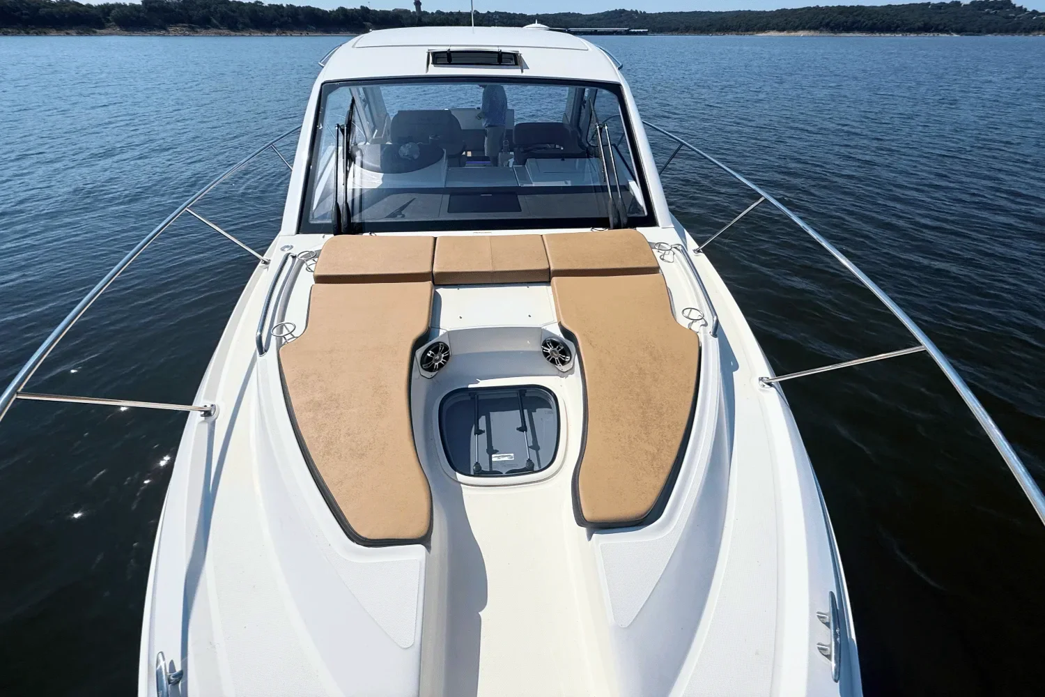 2019 Sea Ray 350 SUNDANCER COUPE Image Thumbnail #10