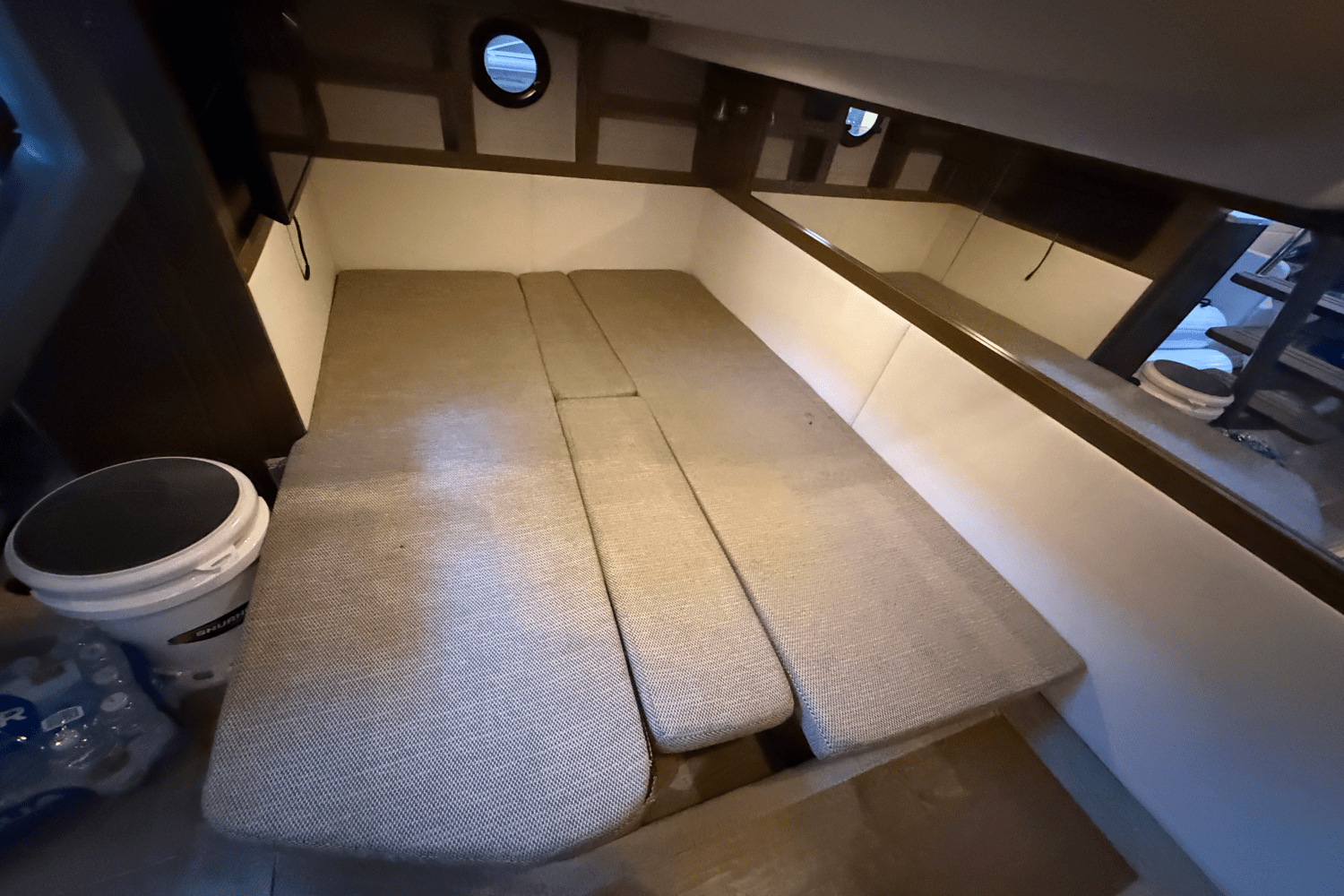 2019 Sea Ray 350 SUNDANCER COUPE Image Thumbnail #46