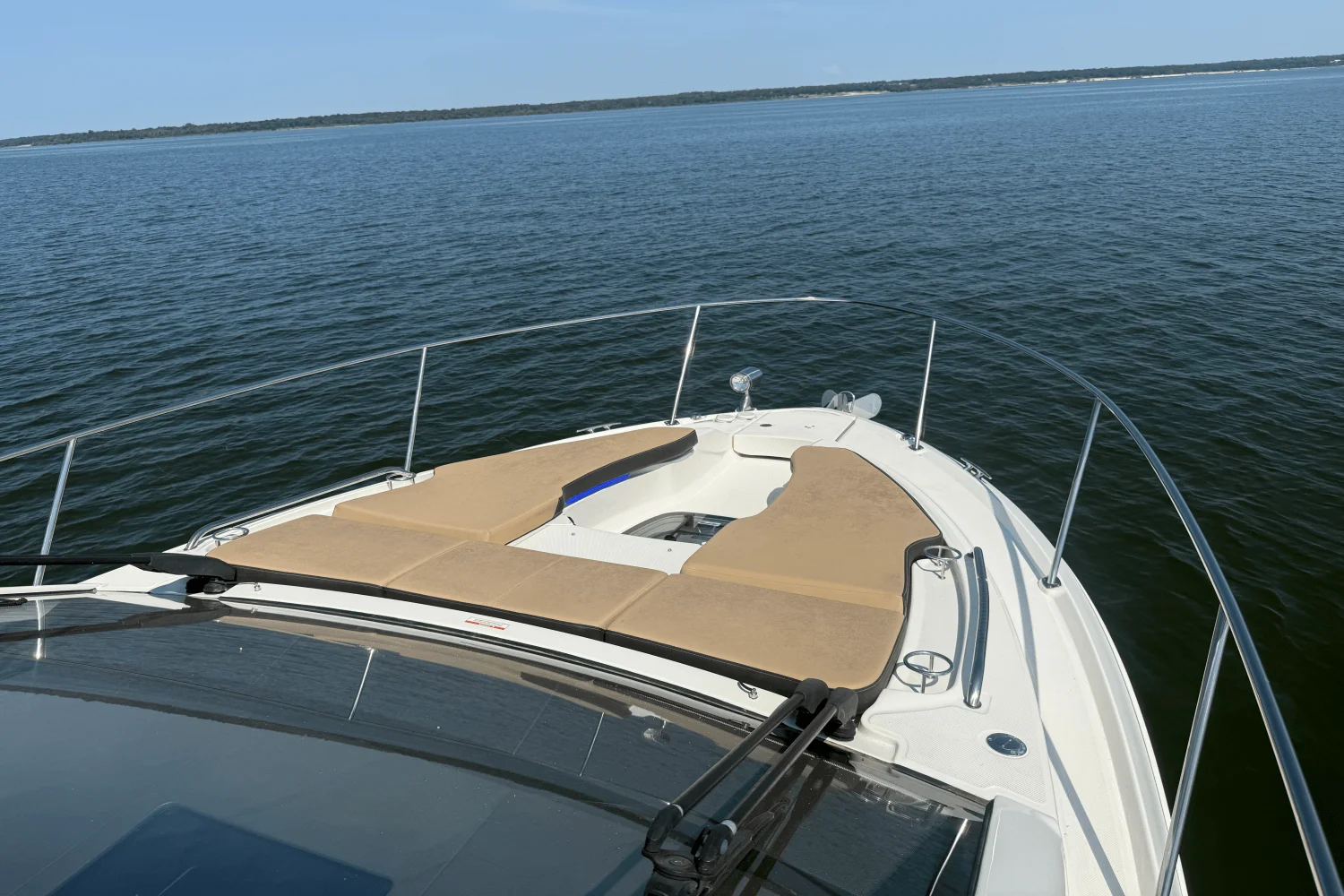 2019 Sea Ray 350 SUNDANCER COUPE Image Thumbnail #9