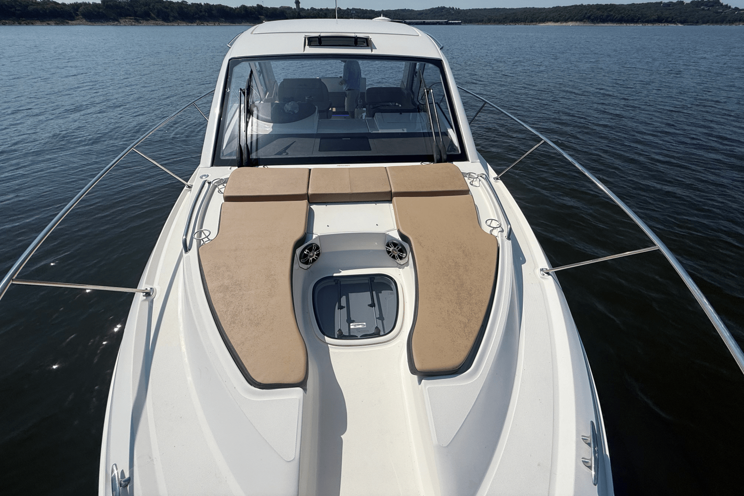 2019 Sea Ray 350 SUNDANCER COUPE Image Thumbnail #10