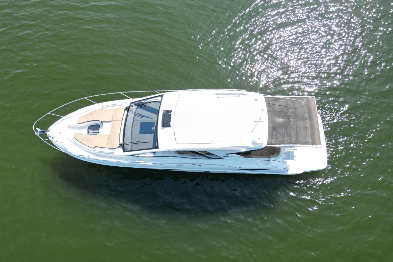 2019 Sea Ray 350 SUNDANCER COUPE Image Thumbnail #8