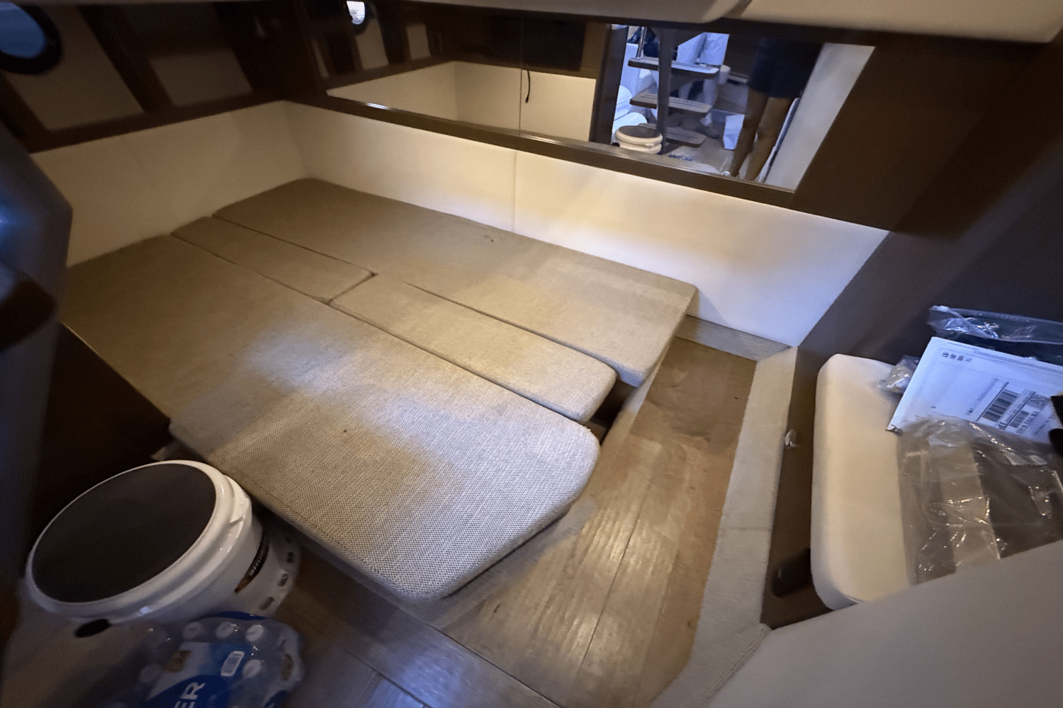 2019 Sea Ray 350 SUNDANCER COUPE Image Thumbnail #45
