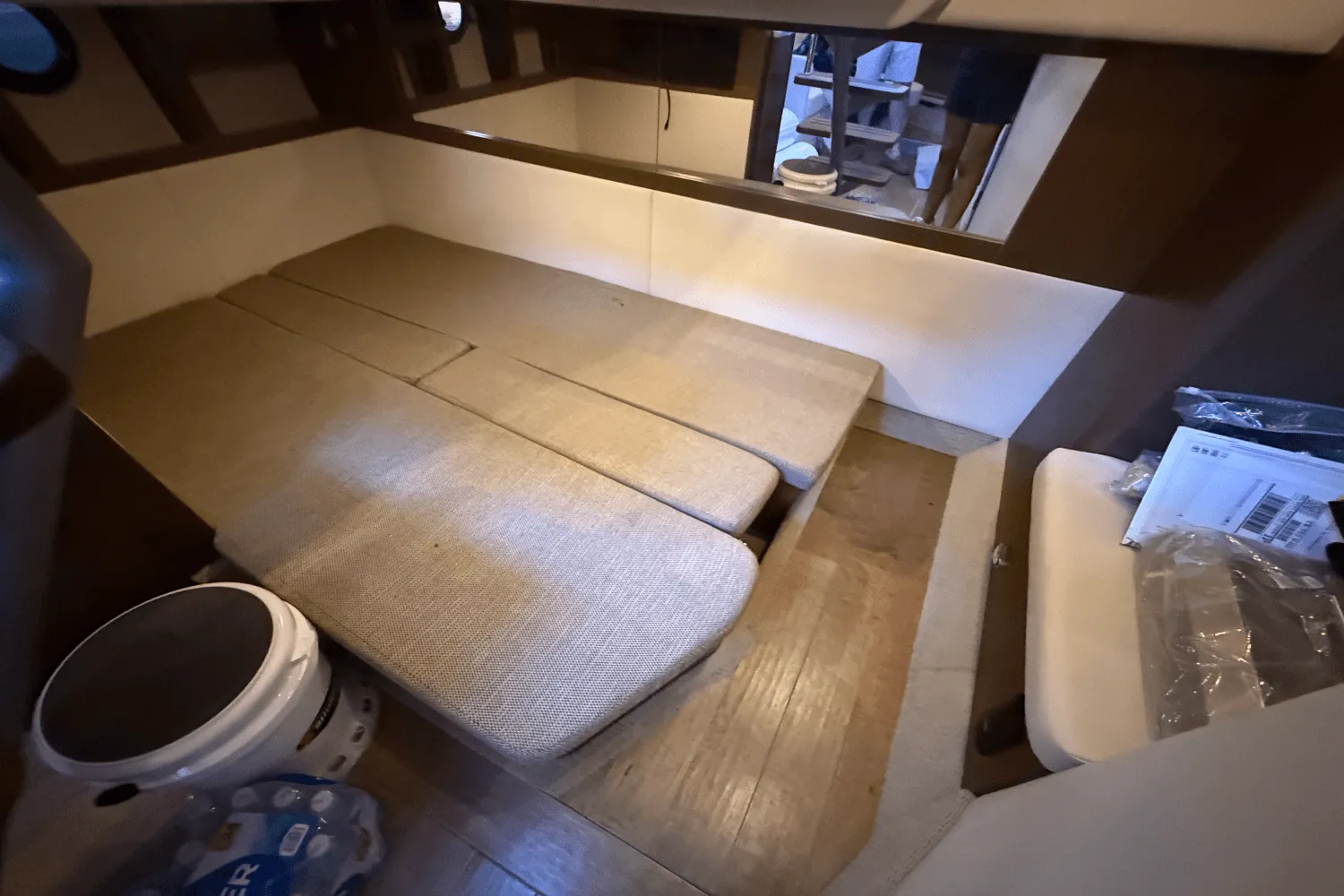 2019 Sea Ray 350 SUNDANCER COUPE Image Thumbnail #45