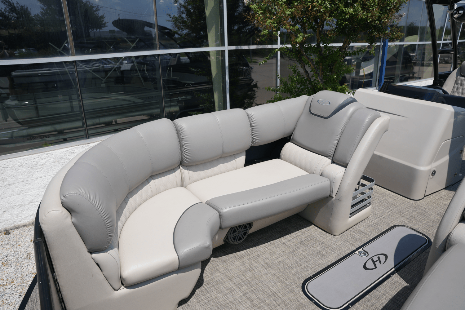 2018 Harris Grand Mariner 250 Image Thumbnail #11
