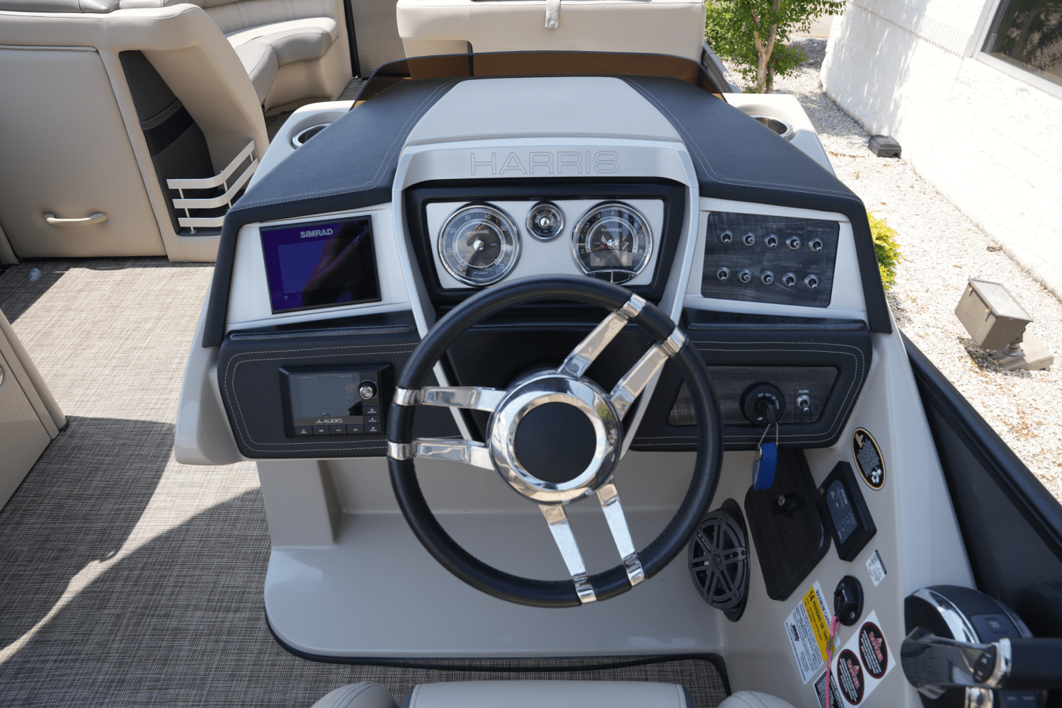 2018 Harris Grand Mariner 250 Image Thumbnail #26
