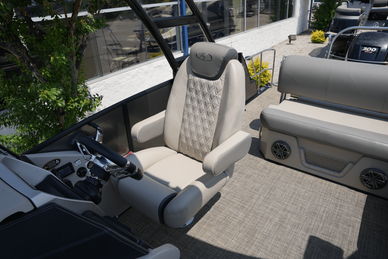2018 Harris Grand Mariner 250 Image Thumbnail #24