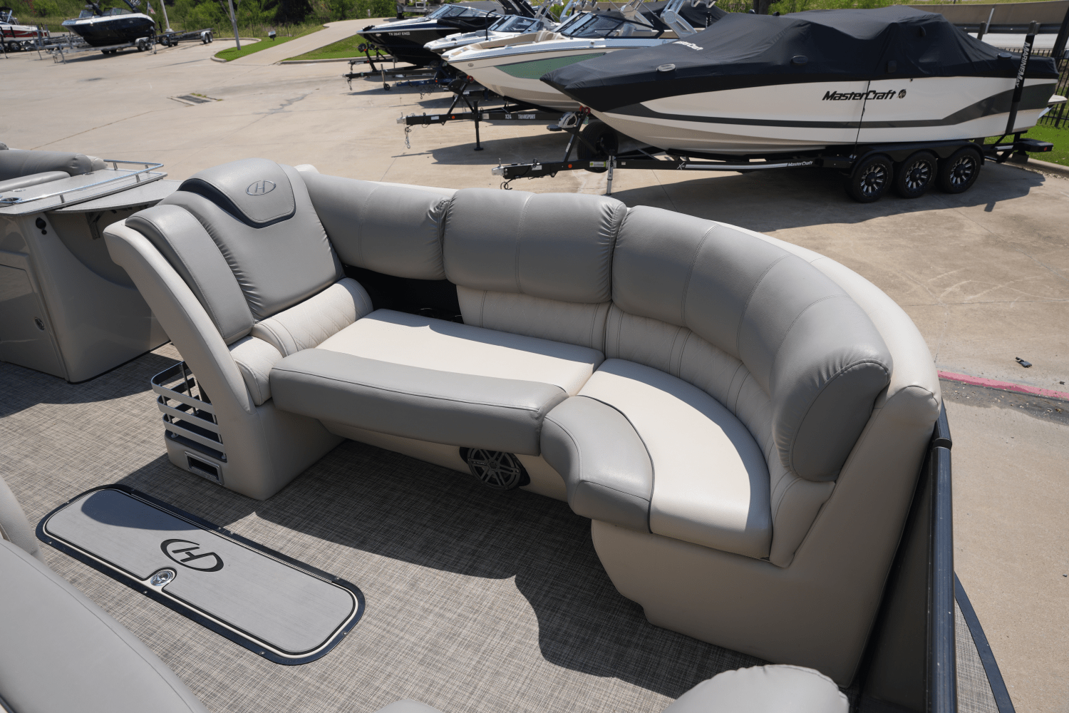 2018 Harris Grand Mariner 250 Image Thumbnail #12
