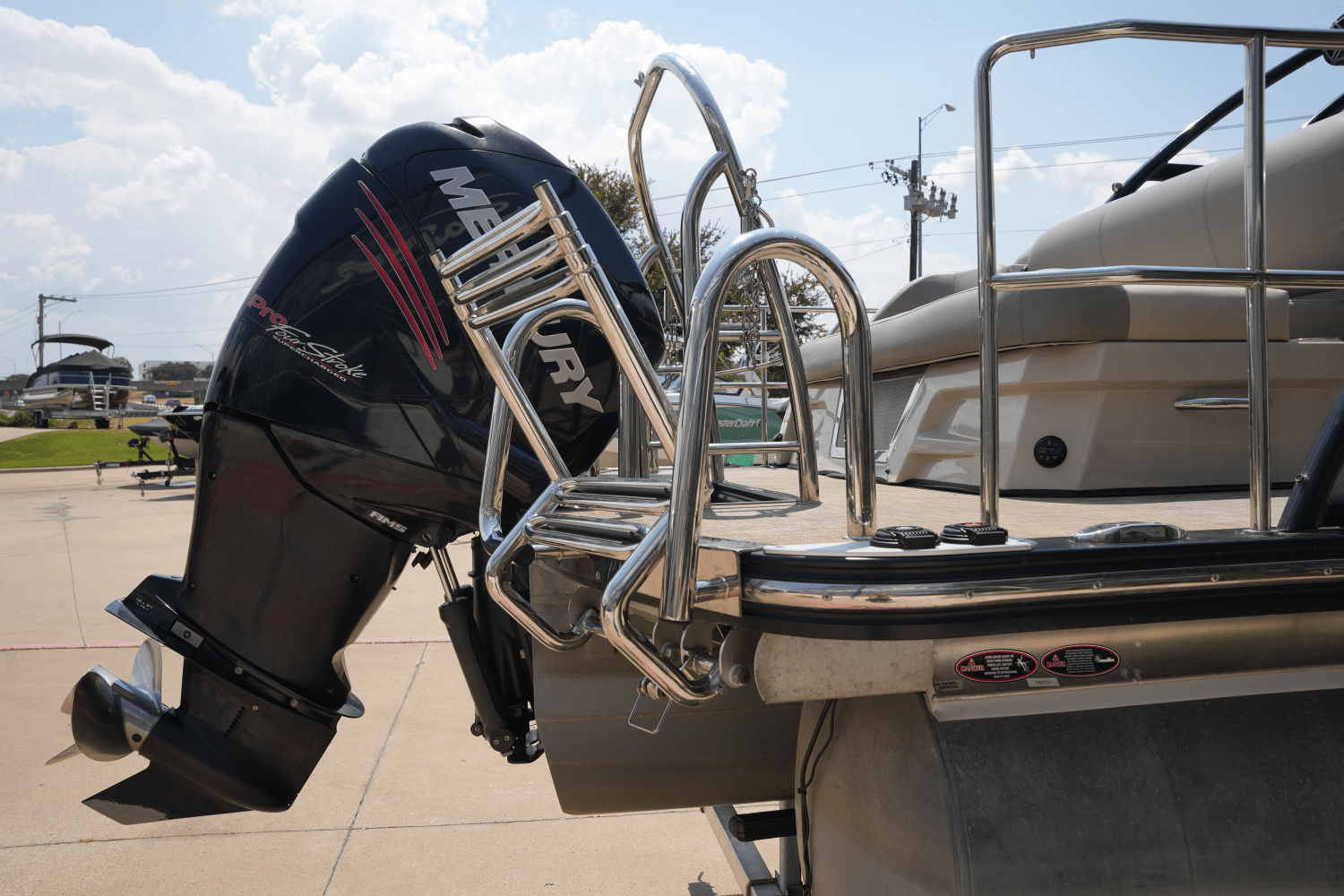 2018 Harris Grand Mariner 250 Image Thumbnail #9