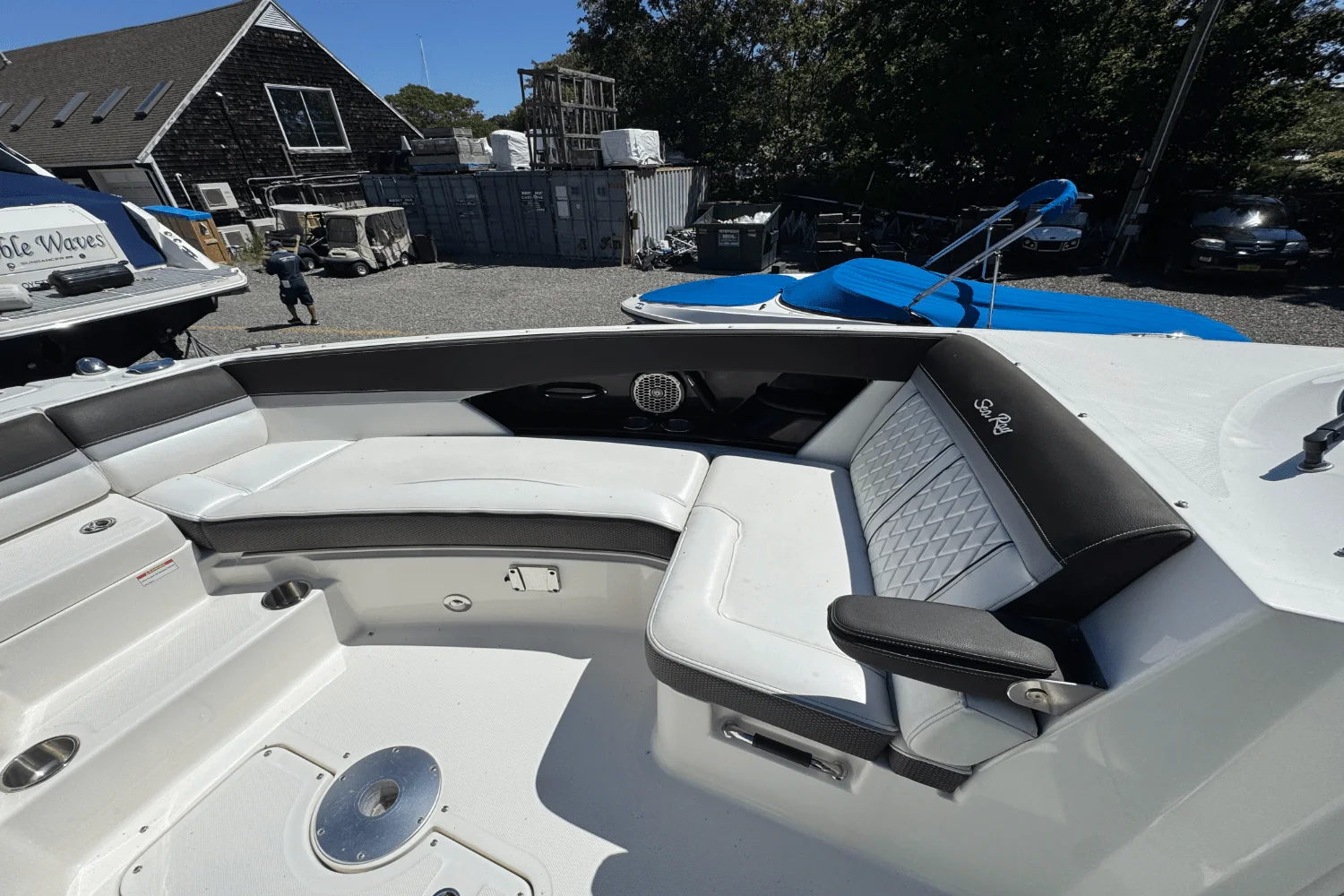 2017 Sea Ray SLX 350 OB Image Thumbnail #32