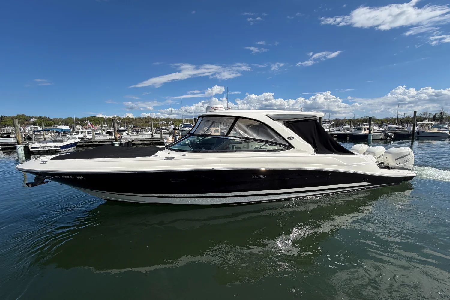 2017 Sea Ray SLX 350 OB Image Thumbnail #48