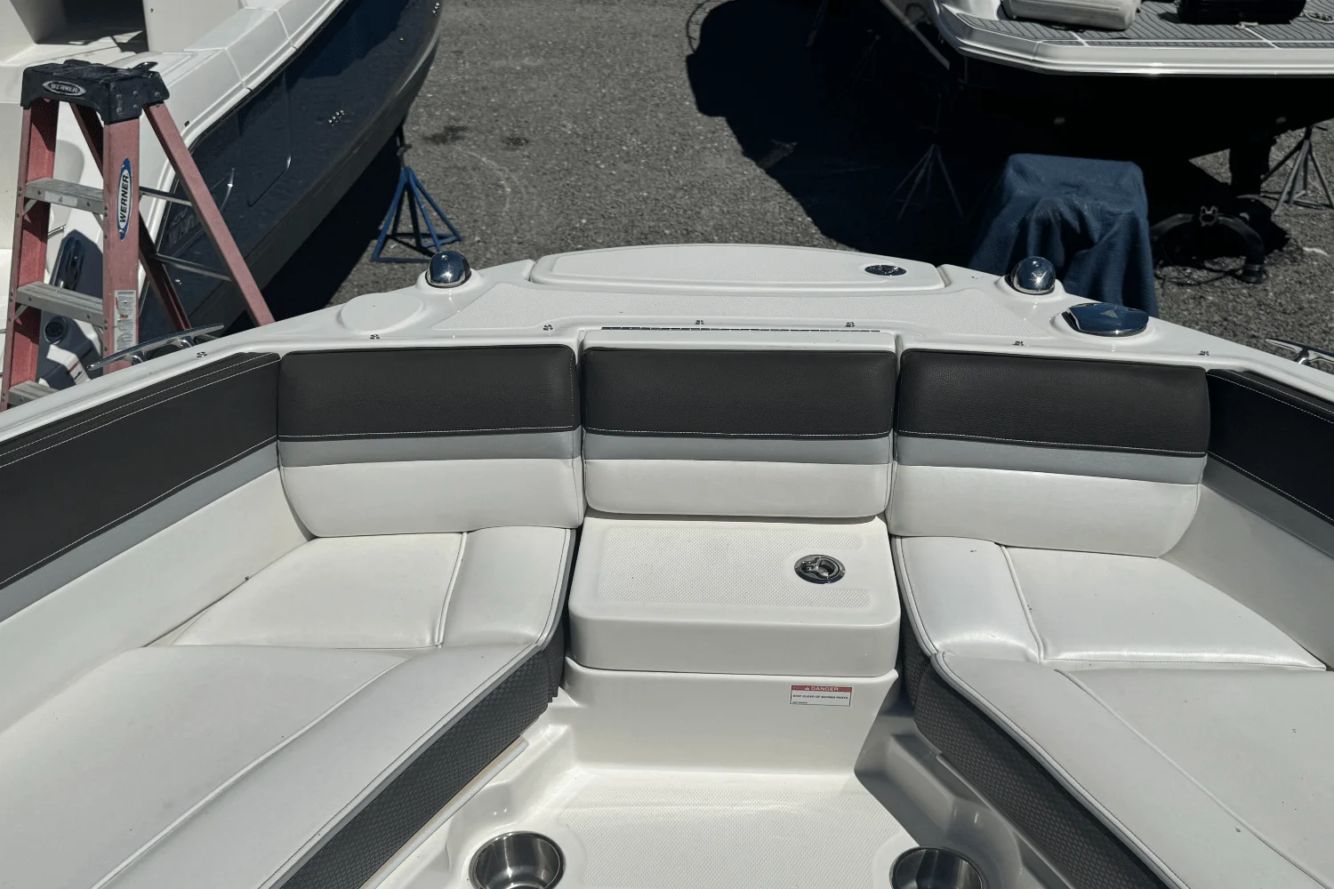 2017 Sea Ray SLX 350 OB Image Thumbnail #35