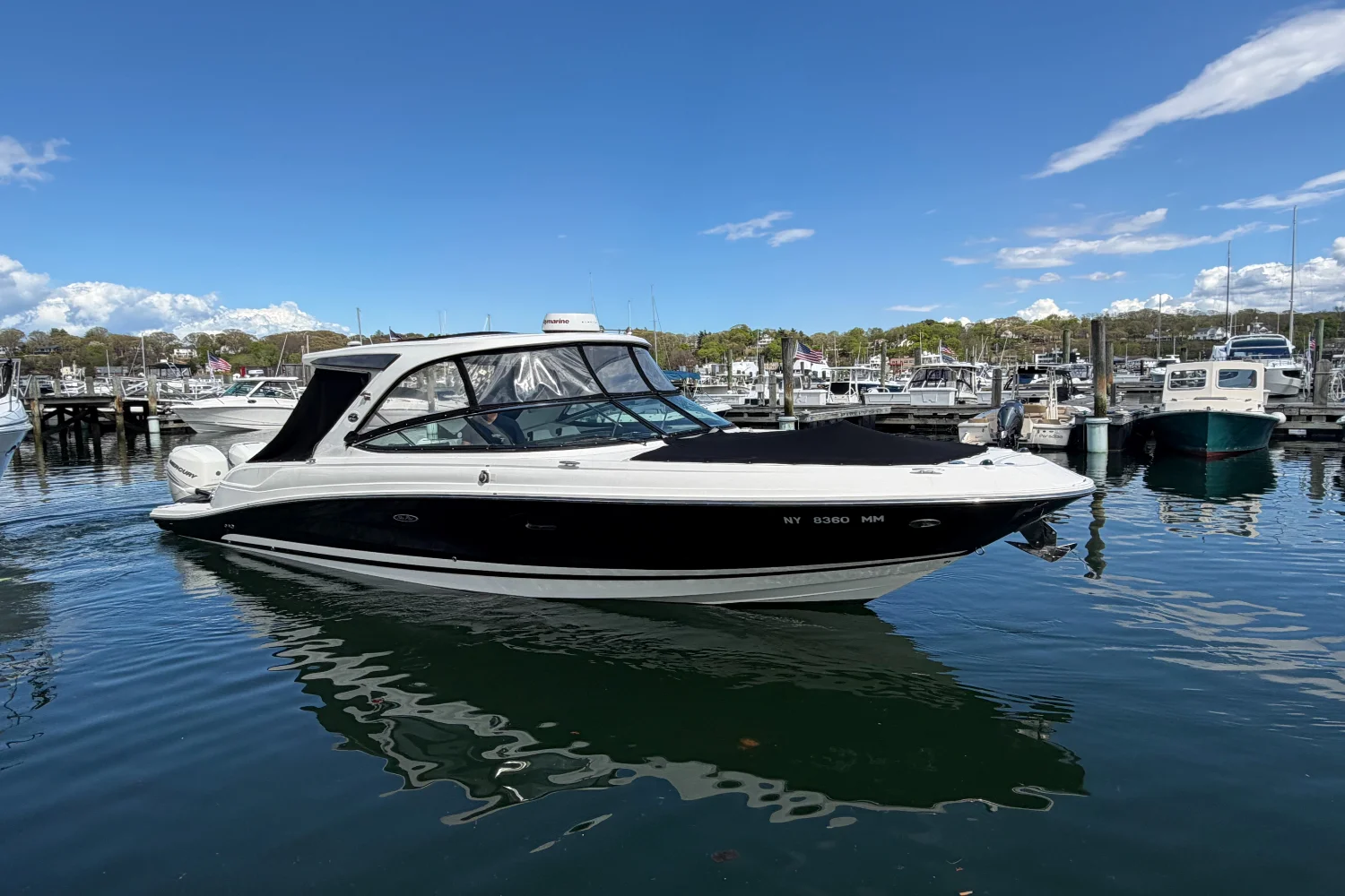 2017 Sea Ray SLX 350 OB Image Thumbnail #47