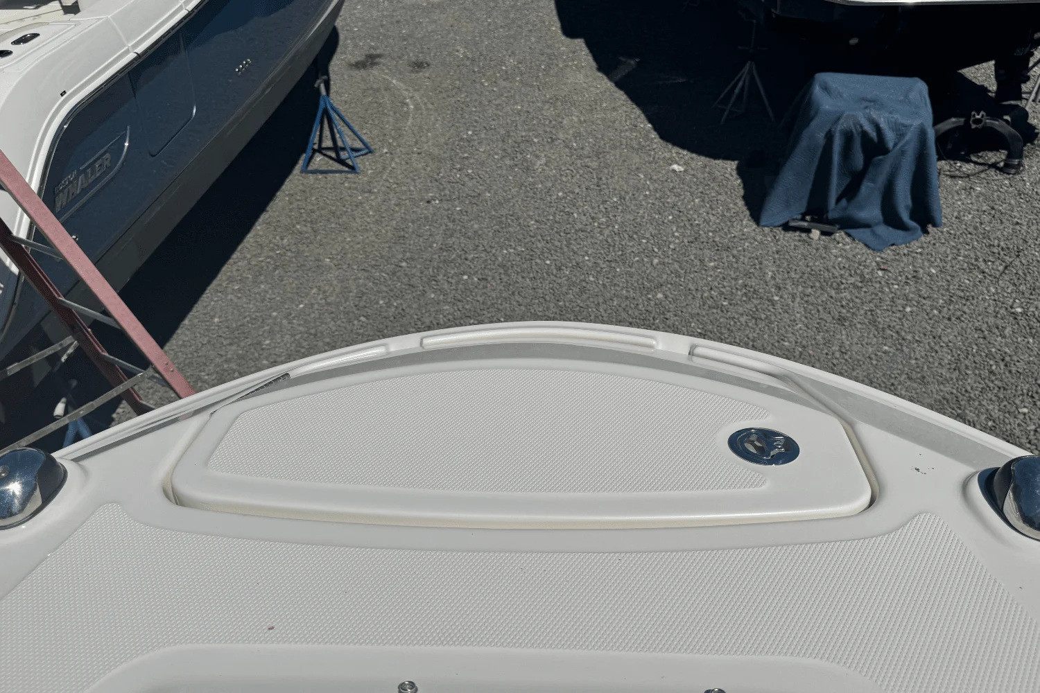 2017 Sea Ray SLX 350 OB Image Thumbnail #37