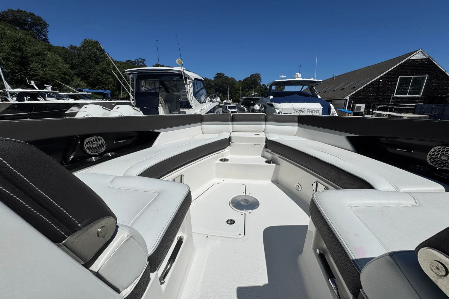 2017 Sea Ray SLX 350 OB Image Thumbnail #30