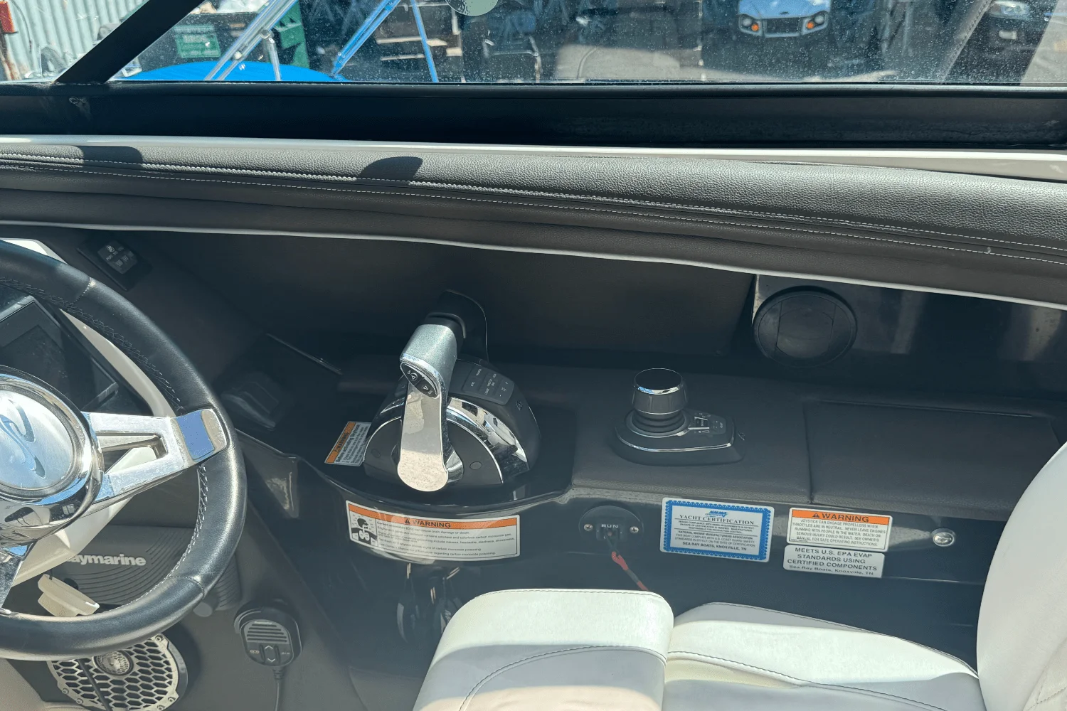 2017 Sea Ray SLX 350 OB Image Thumbnail #23