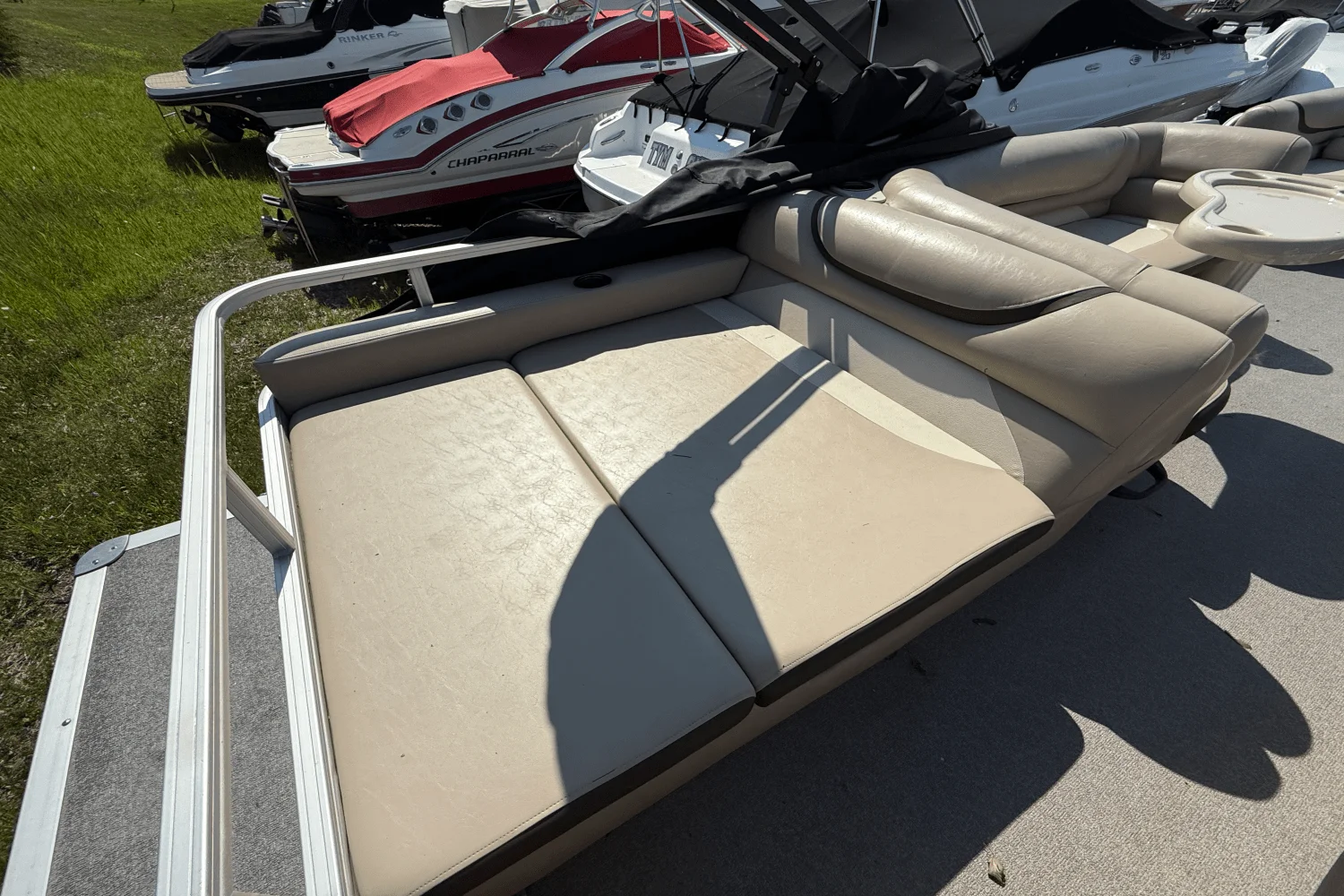 2016 Sun Tracker 24 PARTY BARGE Image Thumbnail #17