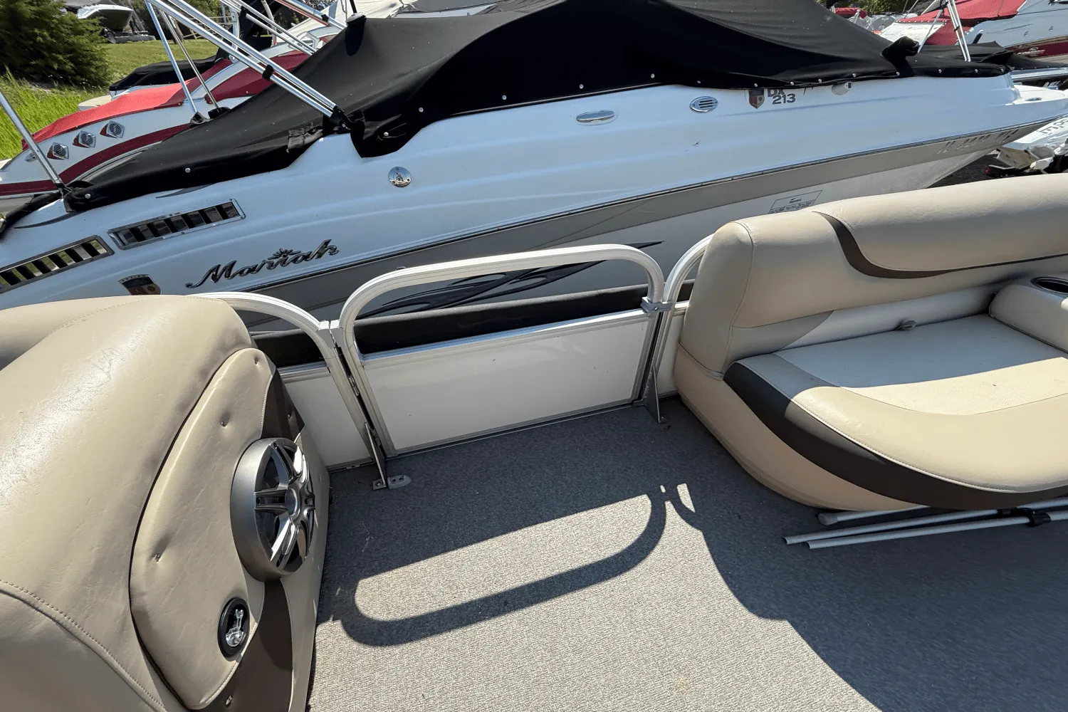 2016 Sun Tracker 24 PARTY BARGE Image Thumbnail #22