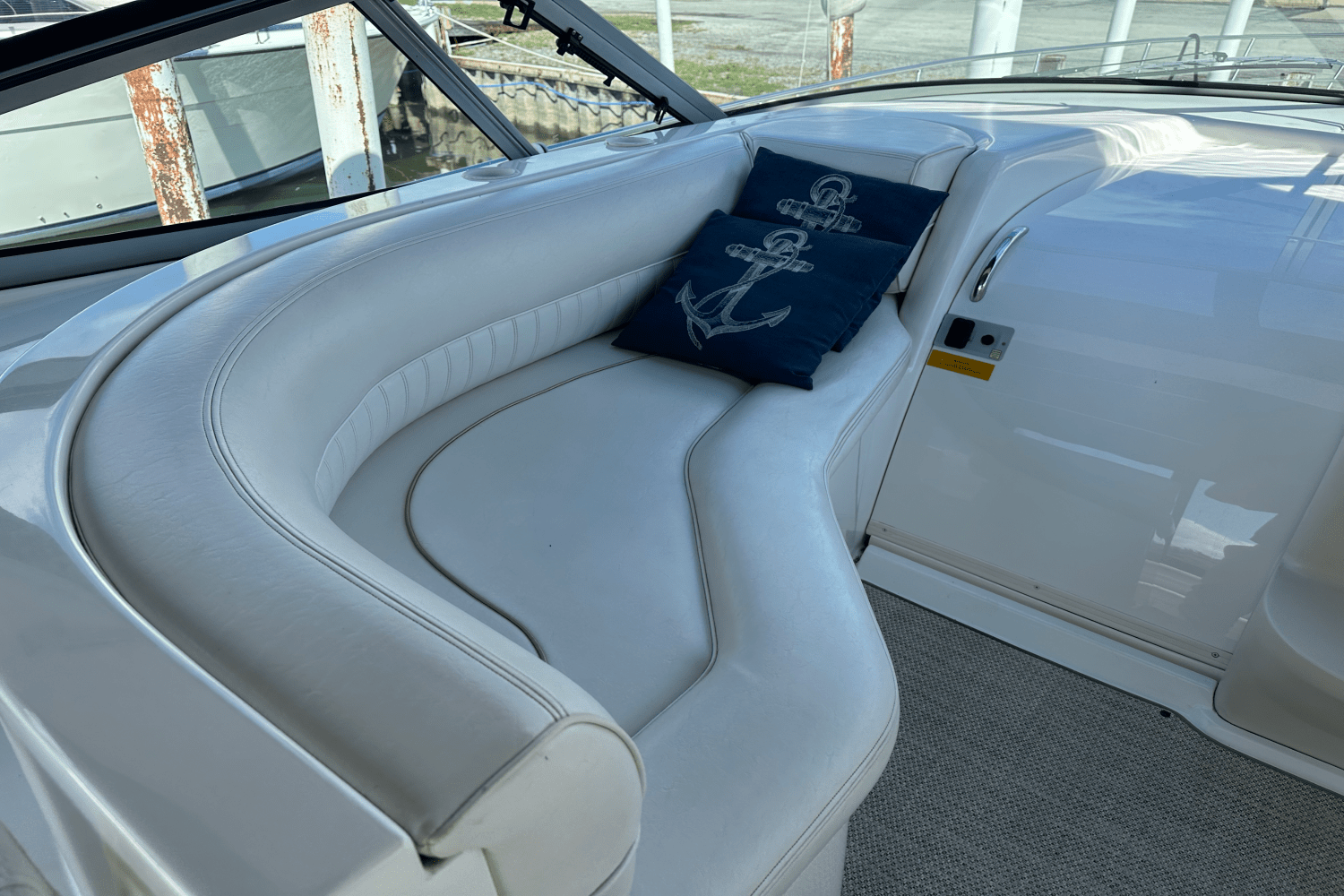 2000 Cruisers Yachts 3870 Image Thumbnail #35