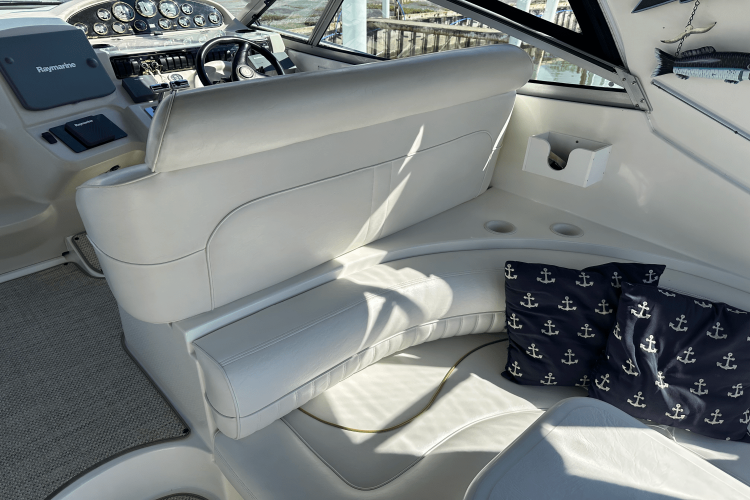 2000 Cruisers Yachts 3870 Image Thumbnail #30